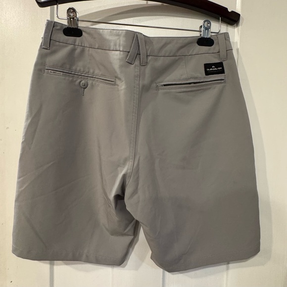 Men’s Quiksilver Amphibian shorts - Picture 2 of 13